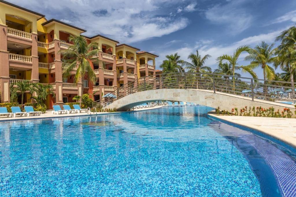 Infinity Bay Spa & Beach Resort West Bay Luaran gambar